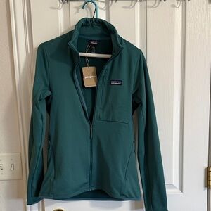 Patagonia Women's R1 Thermal 
Teal Green Full-Zip Jacket